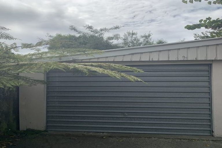 Photo of property in 2/156 Waimairi Road, Ilam, Christchurch, 8041