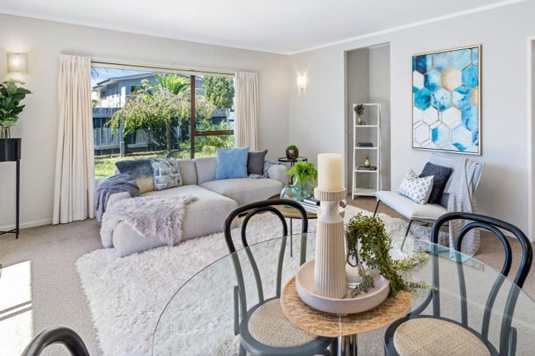 Photo of property in 1/19 Gulf Crest, Bucklands Beach, Auckland, 2012