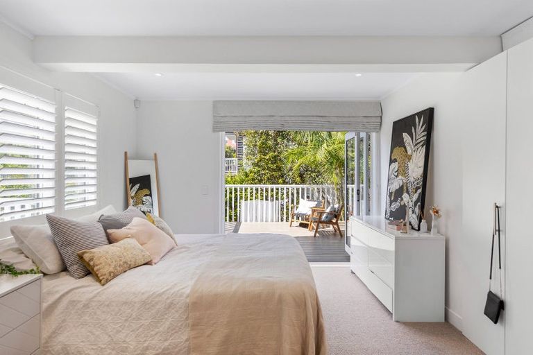 Photo of property in 68 St Michaels Avenue, Point Chevalier, Auckland, 1022