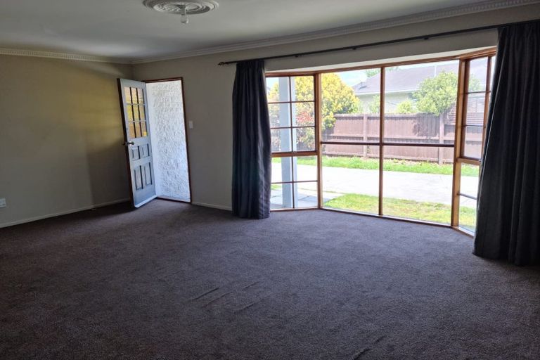 Photo of property in 44 Orrick Crescent, Avondale, Christchurch, 8061