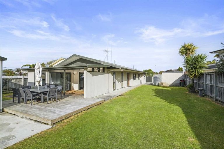 Photo of property in 33 Glen Lynne Avenue, Queenwood, Hamilton, 3210