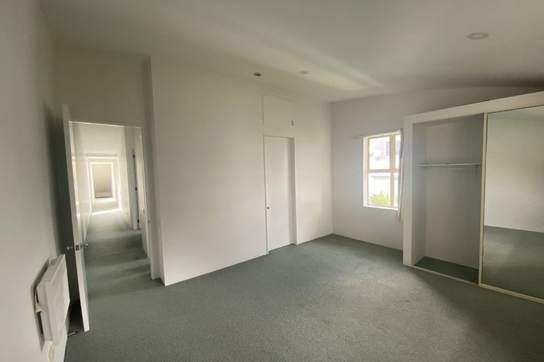 Photo of property in Sirocco Apartments, 801/8 Church Street, Wellington Central, Wellington, 6011
