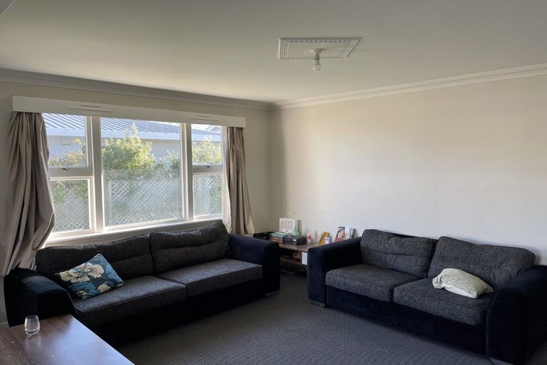 Photo of property in 2/51 Saint Johns Street, Woolston, Christchurch, 8062