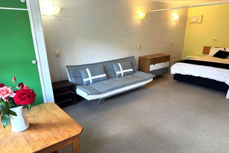 Photo of property in 4/58 School Road, Paihia, 0200