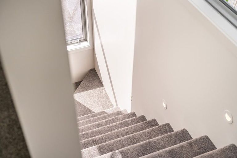 Photo of property in 1a Nikau Grove, Woburn, Lower Hutt, 5010