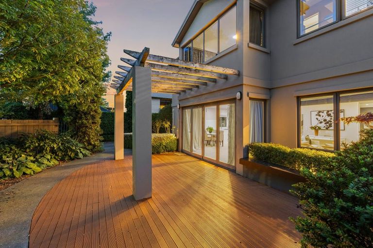 Photo of property in 42 Meadow Street, Papanui, Christchurch, 8052