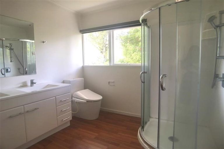 Photo of property in 7 Barlow Place, Chatswood, Auckland, 0626