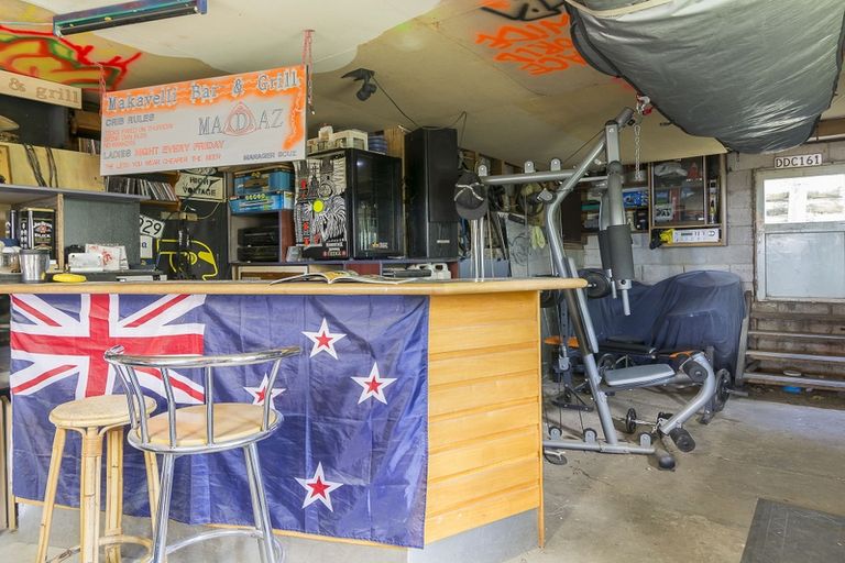 Photo of property in 100 Mansels Road, Parkvale, Tauranga, 3112