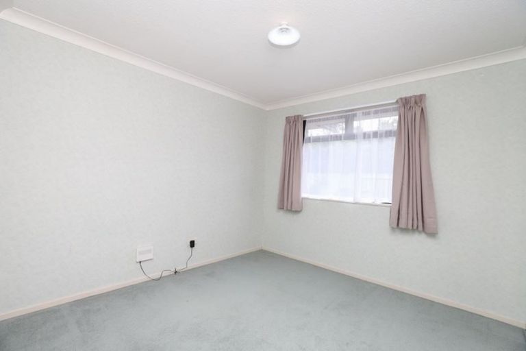 Photo of property in 16 Bouverie Crescent, Flagstaff, Hamilton, 3210