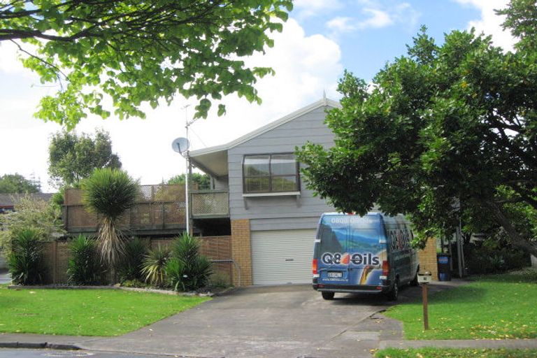 Photo of property in 3 Destino Court, Conifer Grove, Takanini, 2112