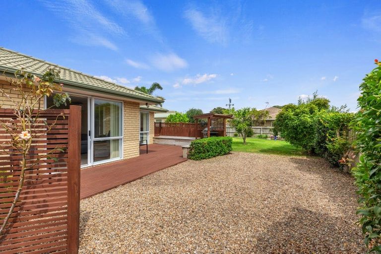 Photo of property in 19 Pirika Place, Papamoa Beach, Papamoa, 3118