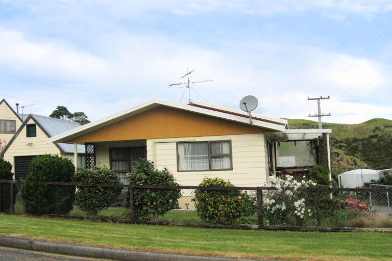 Photo of property in 14 Eames Crescent, Te Mata, Thames, 3575