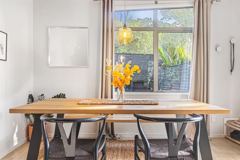 Photo of property in 196a Old Titirangi Road, Titirangi, Auckland, 0604