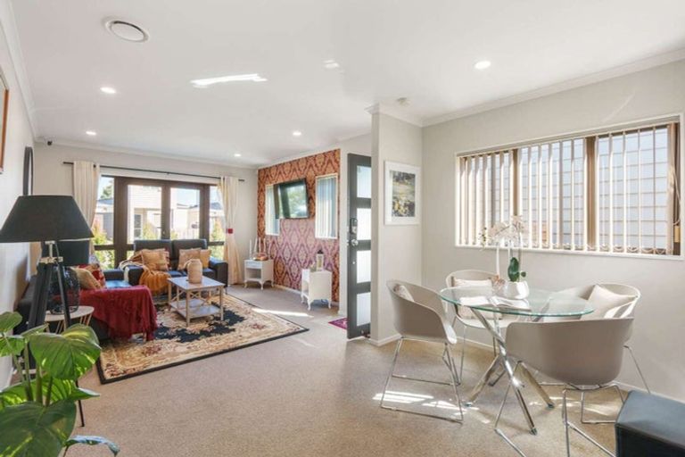 Photo of property in 4 Tribute Loop, Takanini, 2112