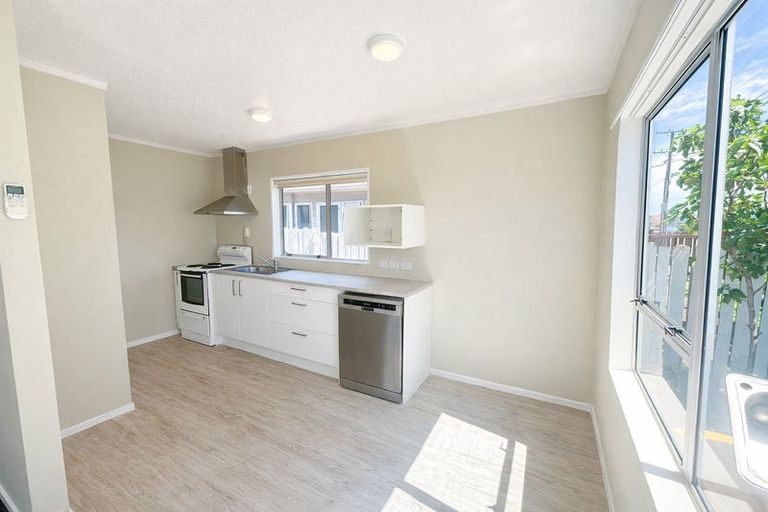 Photo of property in 26 Plunket Avenue, Petone, Lower Hutt, 5012