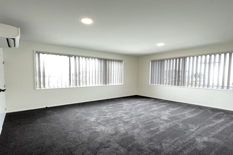 Photo of property in 36 Windlass Street, Long Bay, Auckland, 0630