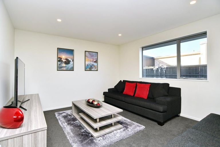 Photo of property in 36 Plover Avenue, Amberley, 7410