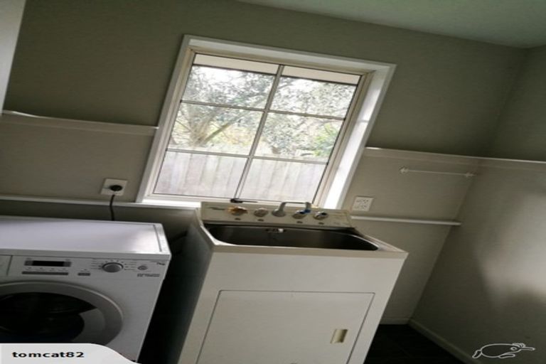 Photo of property in 70a Straven Road, Fendalton, Christchurch, 8014