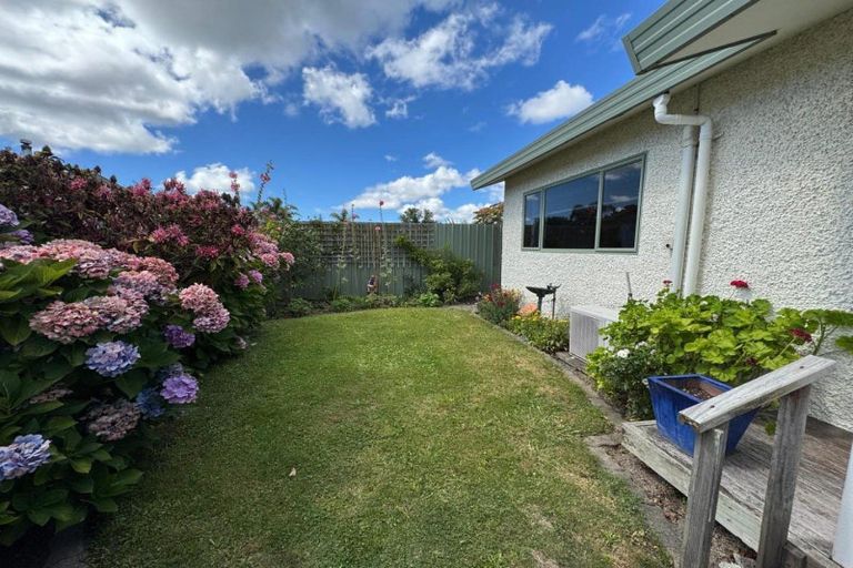 Photo of property in 3/239 Warwick Road, Mayfair, Hastings, 4122