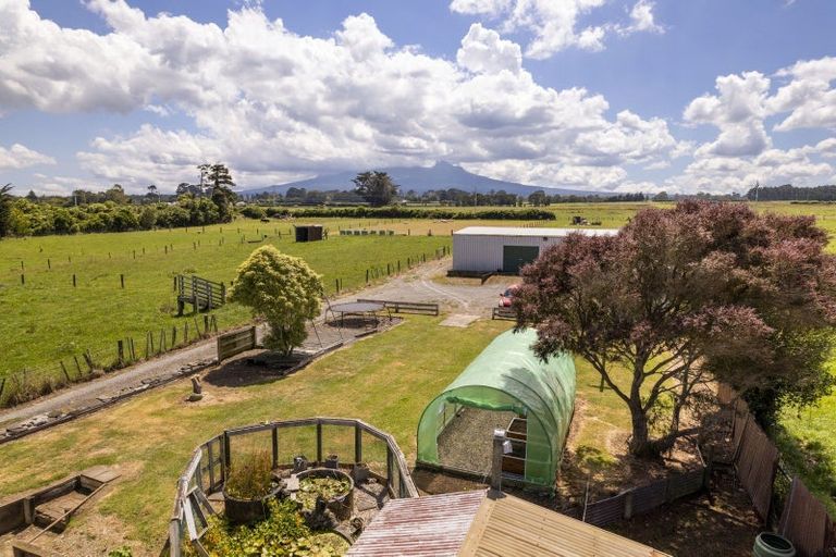 Photo of property in 86 Victoria Street, Kaponga, Hawera, 4679