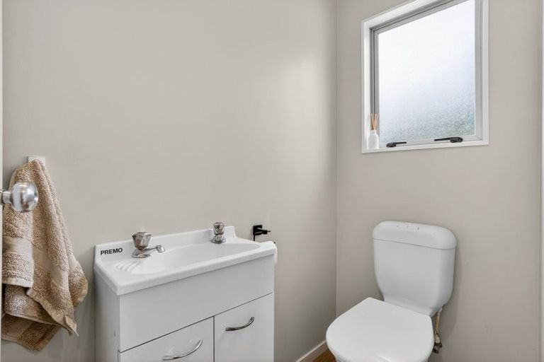 Photo of property in 16 Settlement Road, Kaiwaka, 0573