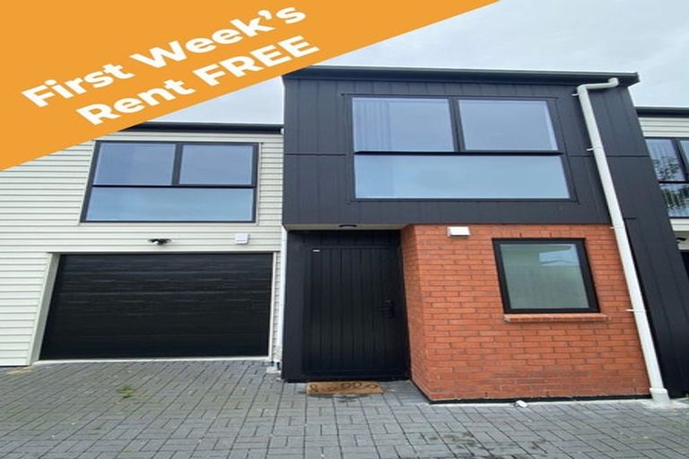 Photo of property in 9d Pukeroa Place, Papakura, 2110