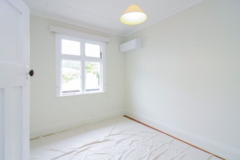 Photo of property in 34 Birdwood Road, Waterloo, Lower Hutt, 5011