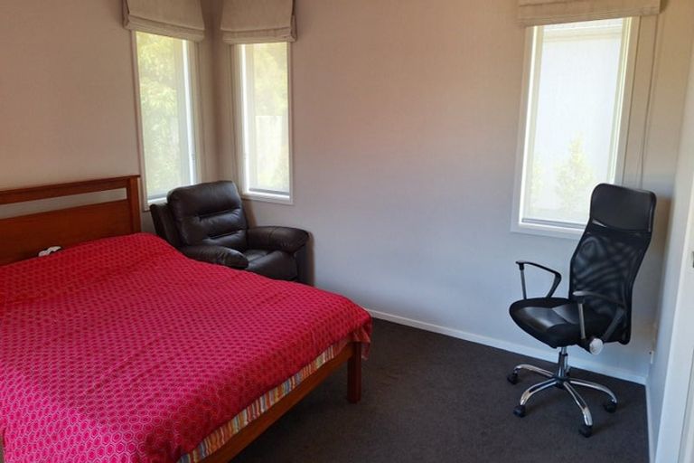 Photo of property in 18 Poulson Grove, Trentham, Upper Hutt, 5018