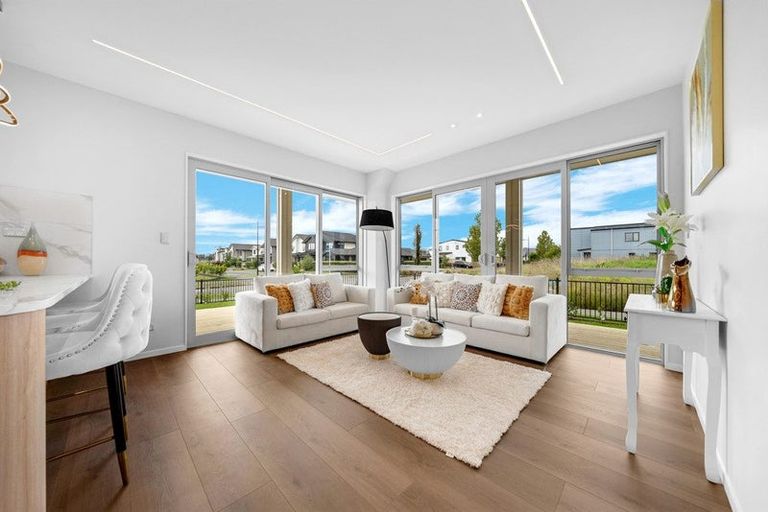 Photo of property in 50 Hari Road, Karaka, 2113