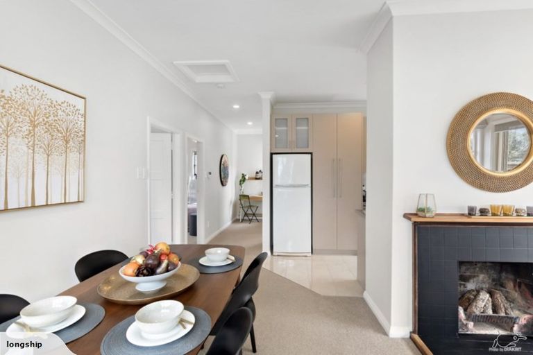 Photo of property in 21 Pukerangi Crescent, Ellerslie, Auckland, 1051