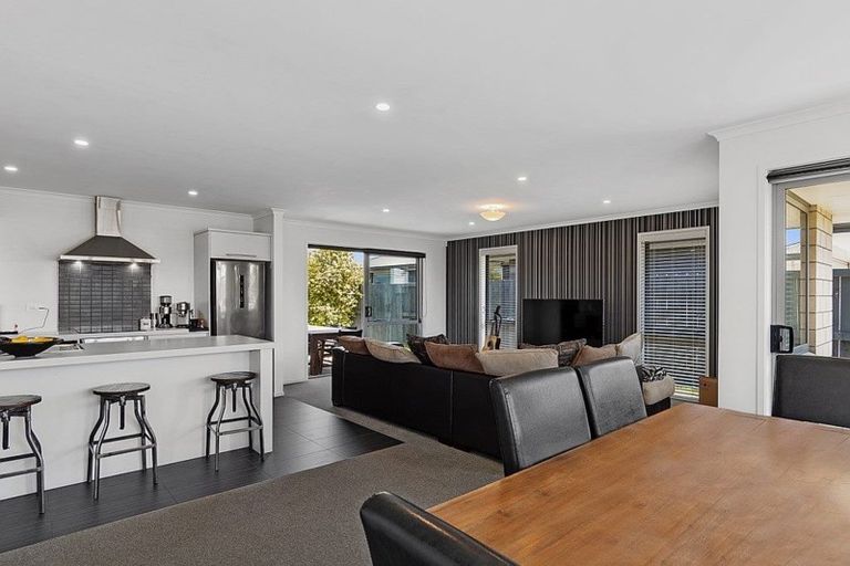 Photo of property in 122 The Boulevard, Papamoa Beach, Papamoa, 3118