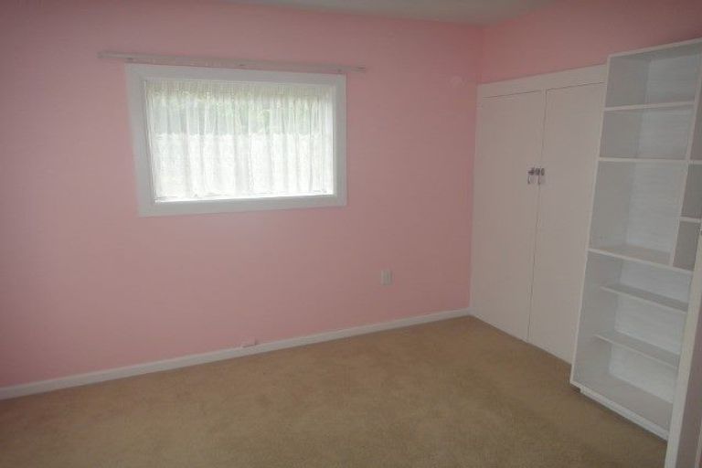 Photo of property in 308 Riccarton Road, Upper Riccarton, Christchurch, 8041