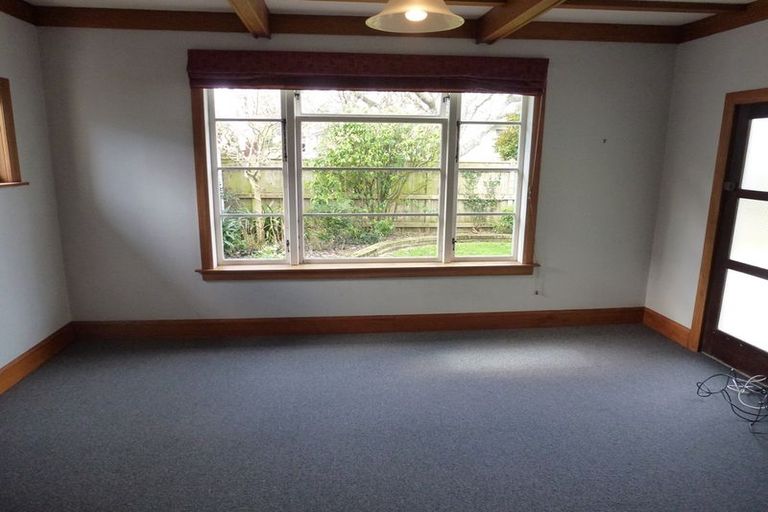 Photo of property in 24 Milverton Avenue, Hokowhitu, Palmerston North, 4410