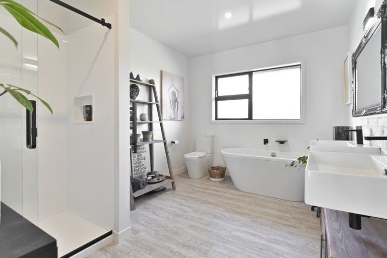 Photo of property in 6 Cape Grove, Haumoana, 4180