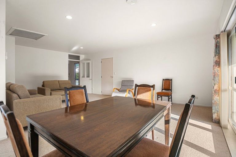 Photo of property in 1/32 Park Road, Glenfield, Auckland, 0629