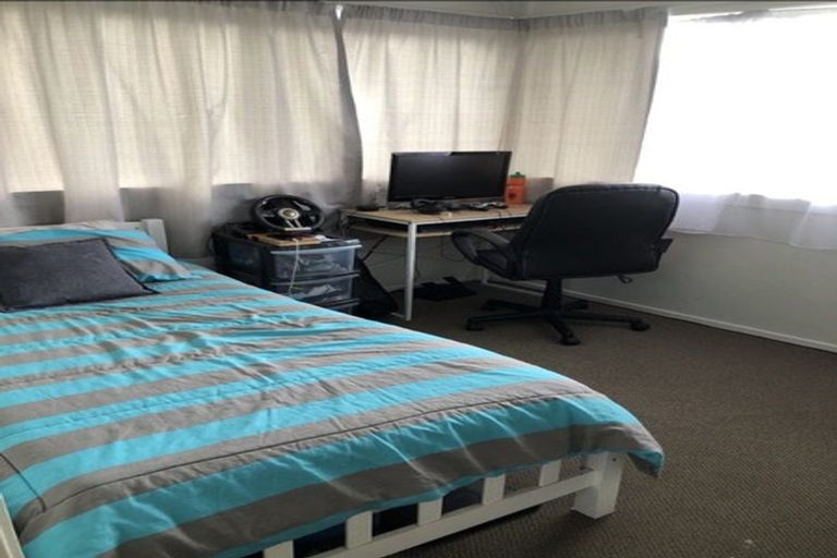 Photo of property in 61 Luton Avenue, Sunnyhills, Auckland, 2010