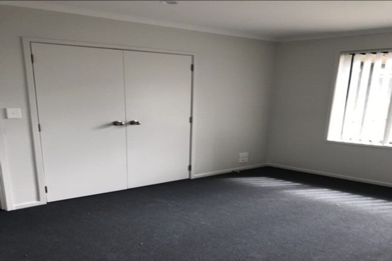 Photo of property in 129 Tidal Road, Mangere, Auckland, 2022