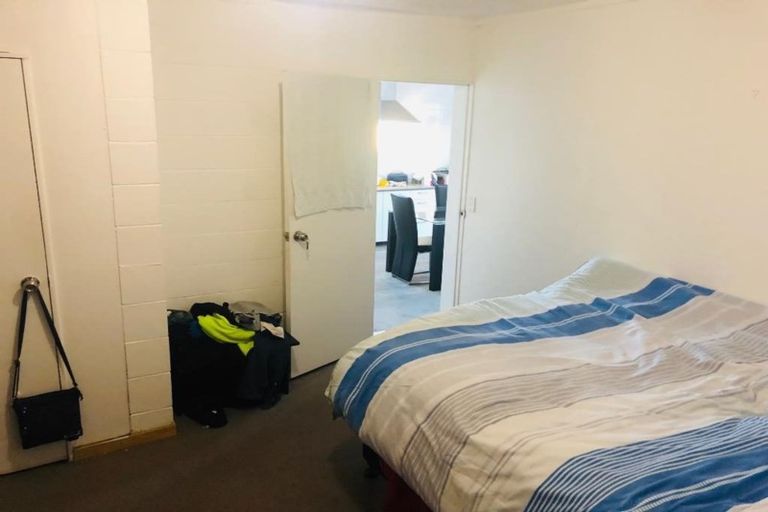 Photo of property in 307 Sunset Road, Sunnynook, Auckland, 0632