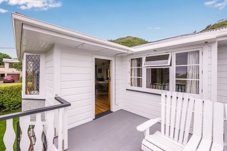 Photo of property in 4 Kereru Street, Waikanae, 5036