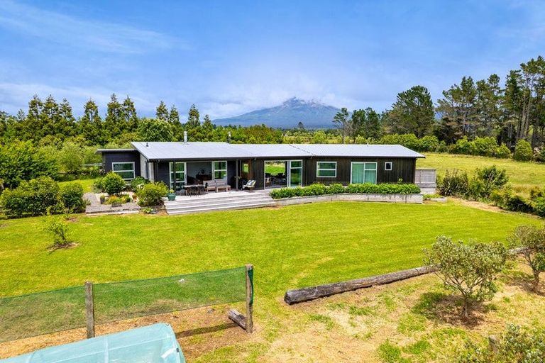 Photo of property in 438 Alfred Road, Kaimiro, New Plymouth, 4371