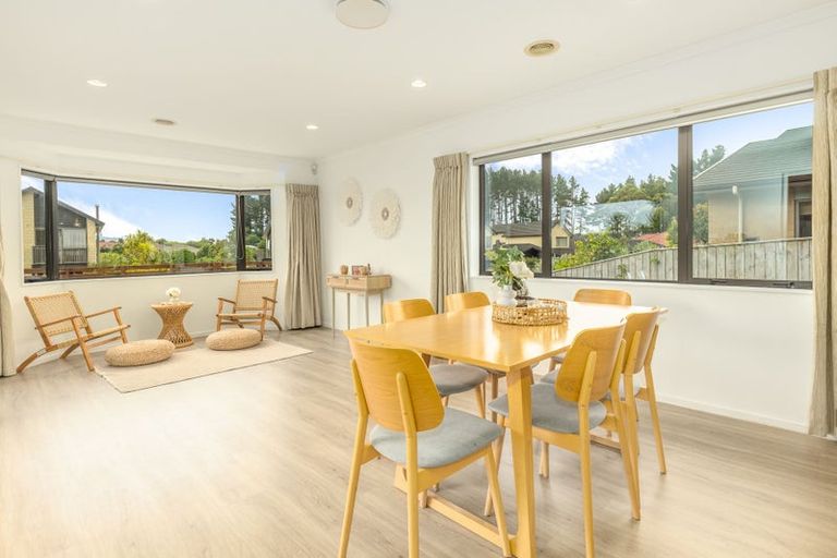 Photo of property in 22 Bluewater Place, Paraparaumu, 5032