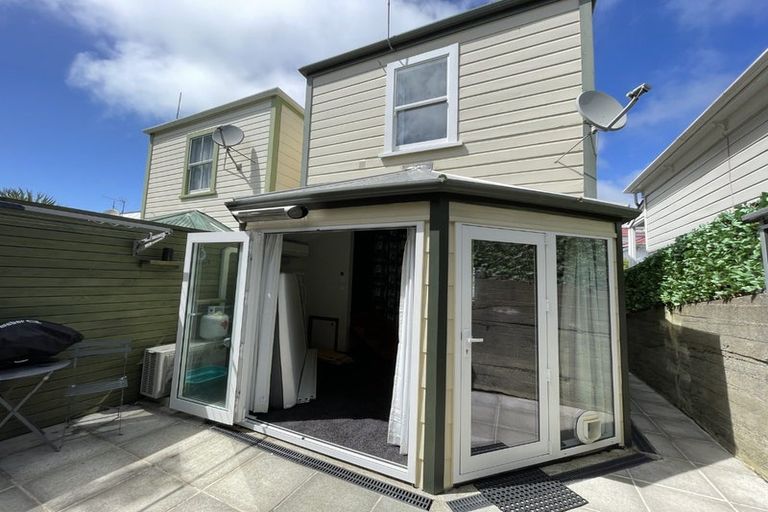 Photo of property in 4 Yale Road, Mount Cook, Wellington, 6021