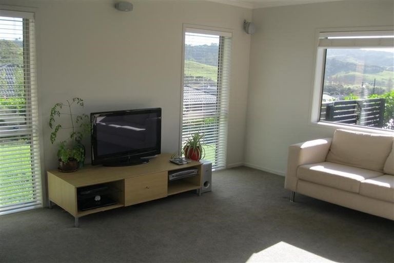 Photo of property in 14 Fendalton Place, Hatfields Beach, Orewa, 0931