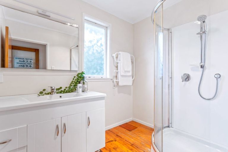 Photo of property in 26 Edwin Mitchelson Road, Muriwai, Waimauku, 0881