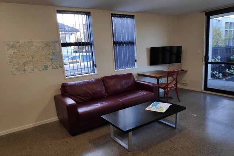 Photo of property in 33 Grove Road, Addington, Christchurch, 8024