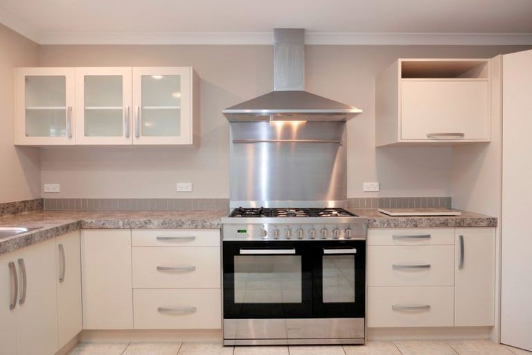 Photo of property in 6 Trusham Court, Paraparaumu, 5032