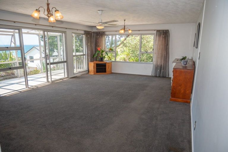 Photo of property in 43 Stratford Drive, Cable Bay, 0420