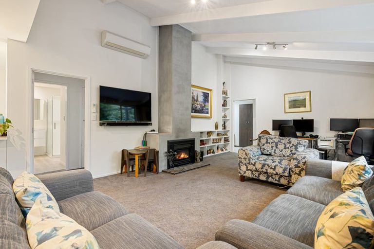 Photo of property in 117c Waimairi Road, Ilam, Christchurch, 8041