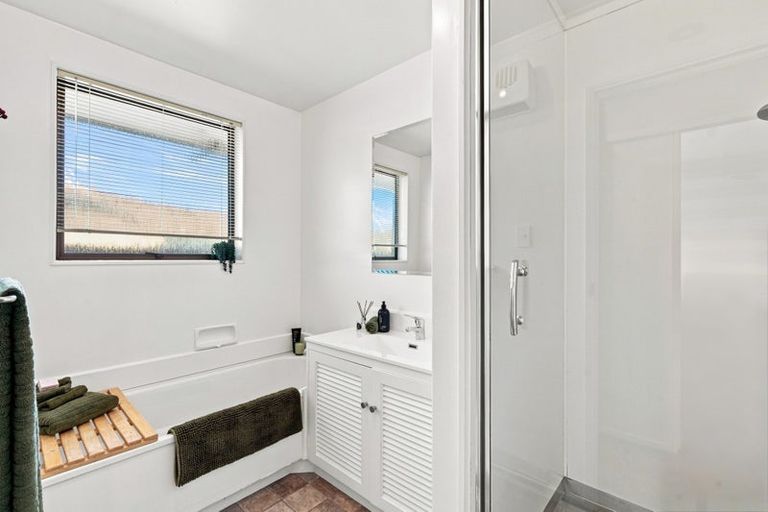 Photo of property in 1/126 Lake Terrace Road, Burwood, Christchurch, 8061