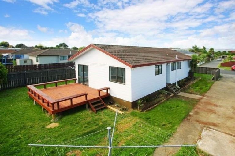 Photo of property in 1/15 Trimdon Street, Randwick Park, Auckland, 2105